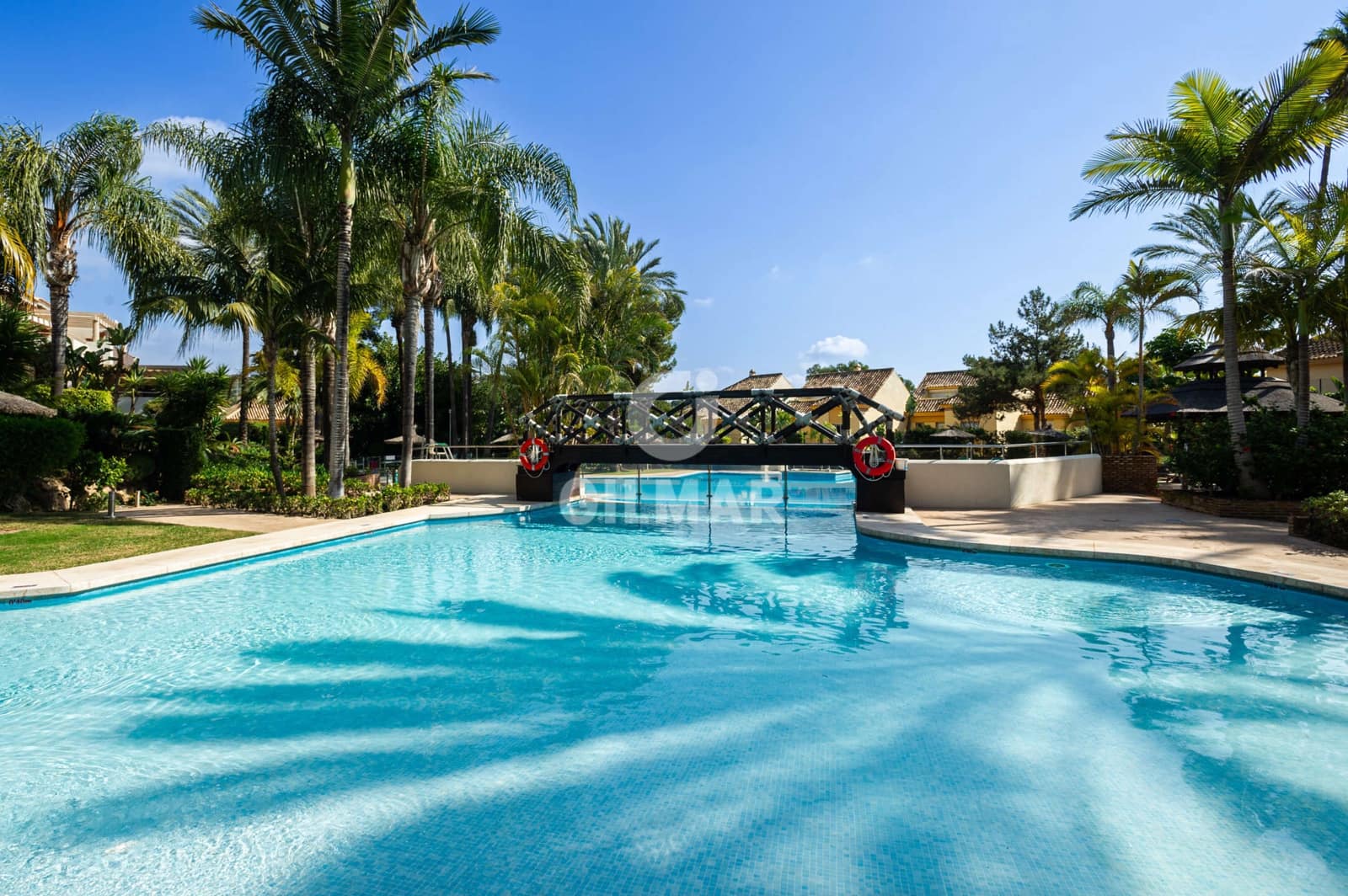 3 bedroom Flat for sale in Rio Real with pool garage - € 699,000 (Ref: 9412849)