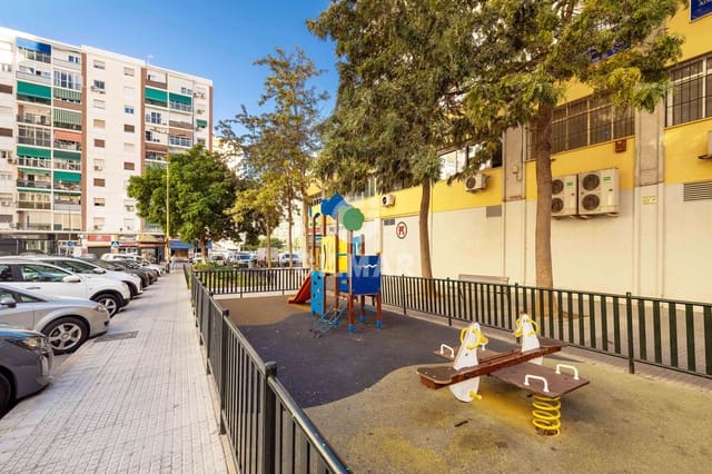 3 chambre Appartement à vendre à Arroyo del Cuarto, Malaga ville avec garage - 345 000 € (Ref: 9412850)