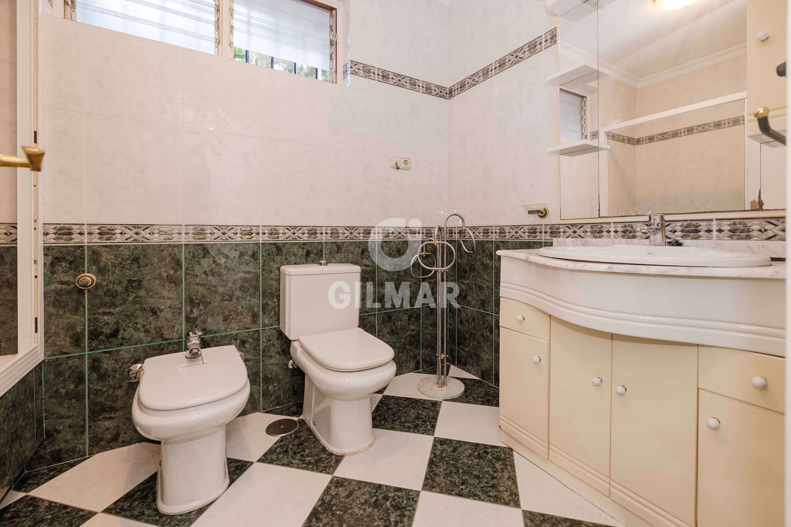 6 chambre Villa/Maison à vendre à Malaga ville avec garage - 890 000 € (Ref: 9412852)