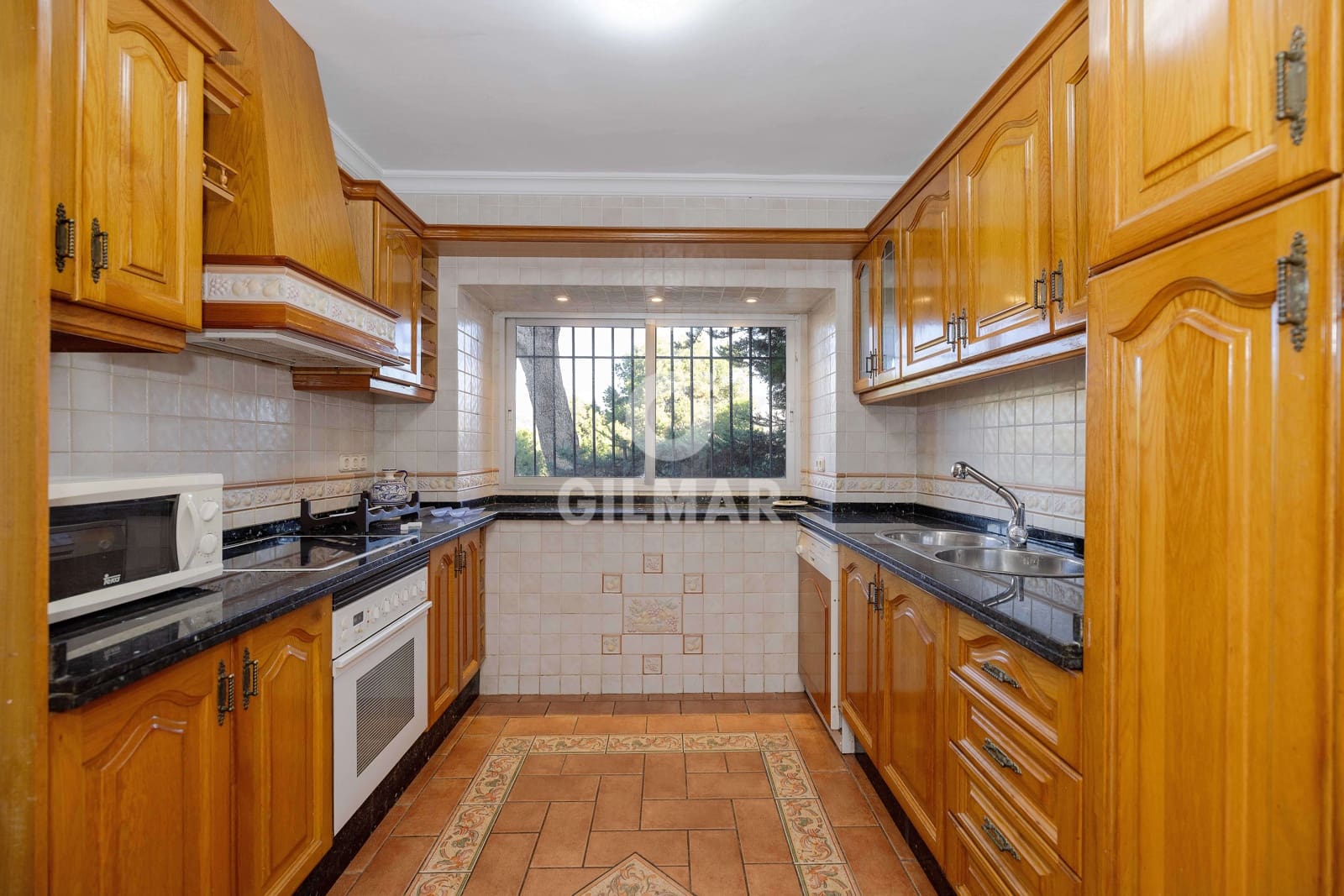 6 chambre Villa/Maison à vendre à Malaga ville avec garage - 890 000 € (Ref: 9412852)