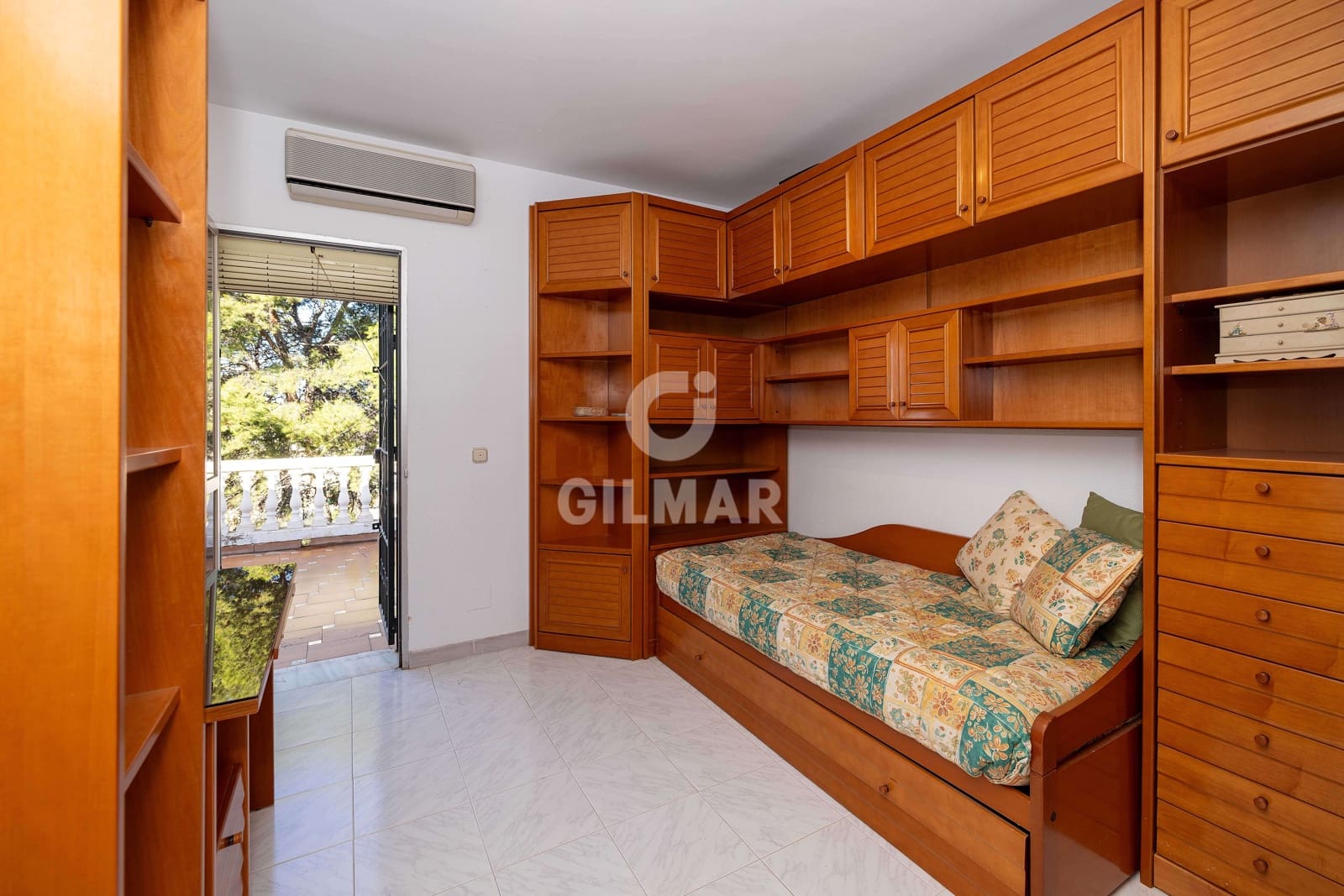 6 chambre Villa/Maison à vendre à Malaga ville avec garage - 890 000 € (Ref: 9412852)