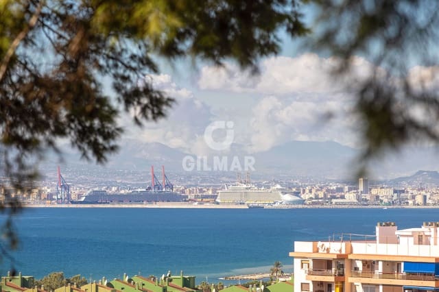 6 chambre Villa/Maison à vendre à El Candado, Malaga ville avec garage - 890 000 € (Ref: 9412852)