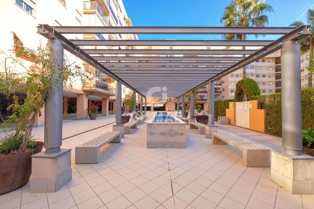 2 sypialnia Mieszkanie na sprzedaż w Carretera de Cadiz, Miasto Málaga z basenem garażem - 540 000 € (Ref: 9412853)