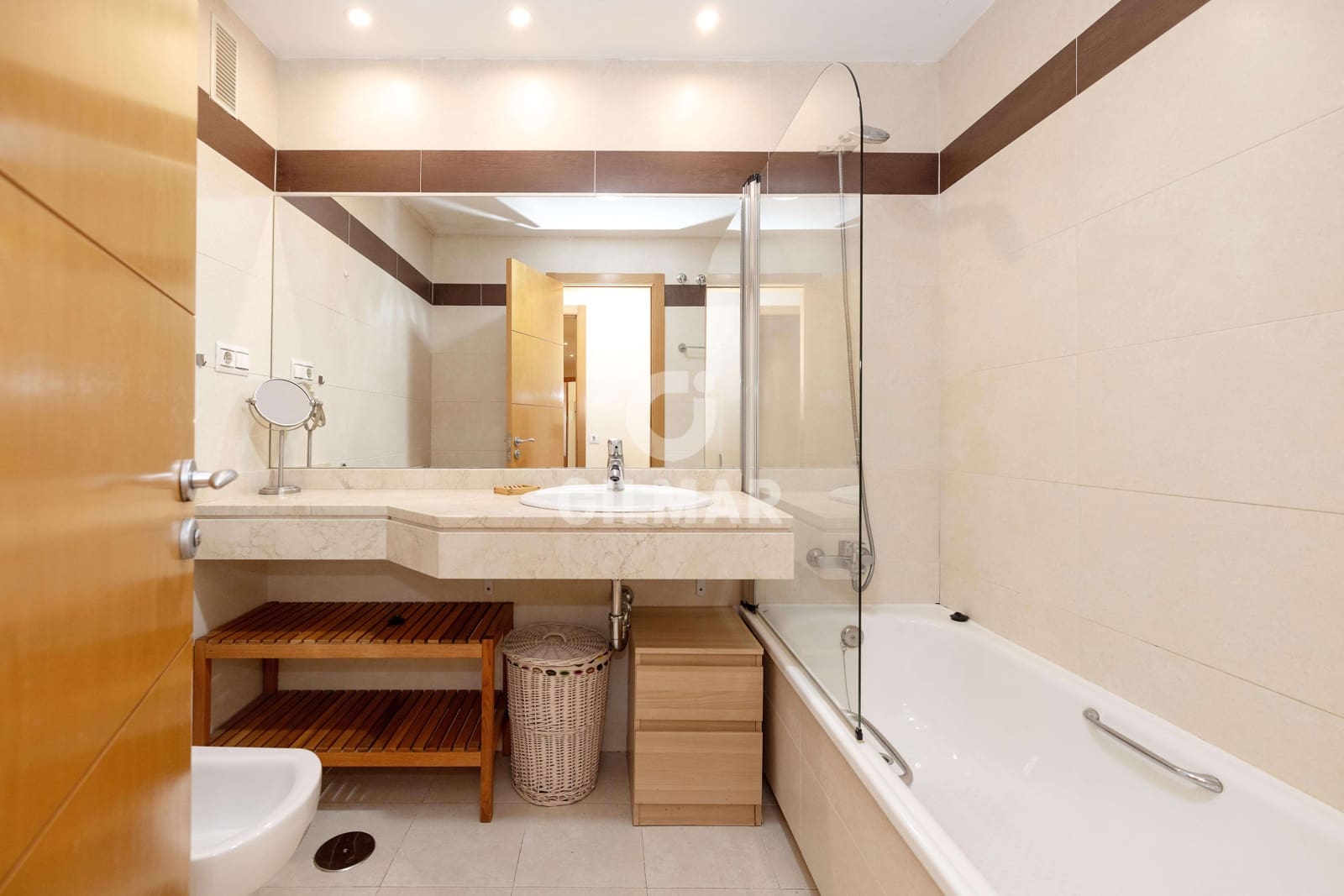 2 soverom Leilighet til salgs i Malaga by med svømmebasseng garasje - € 540 000 (Ref: 9412853)