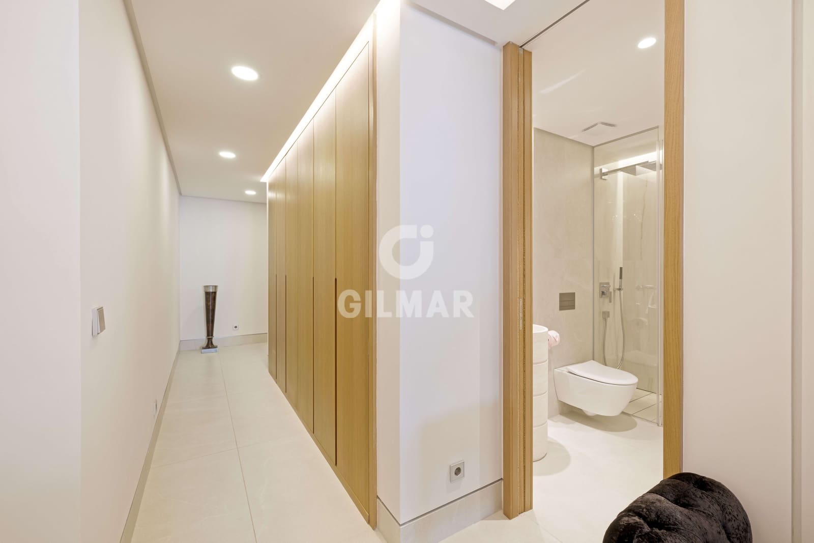 3 slaapkamer Flat te koop in Malaga stad met zwembad garage - € 2.100.000 (Ref: 9412854)