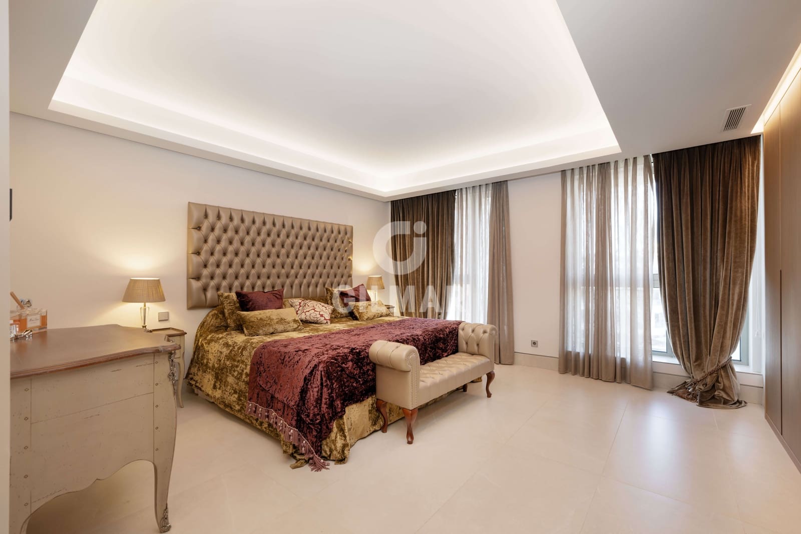 3 slaapkamer Flat te koop in Malaga stad met zwembad garage - € 2.100.000 (Ref: 9412854)