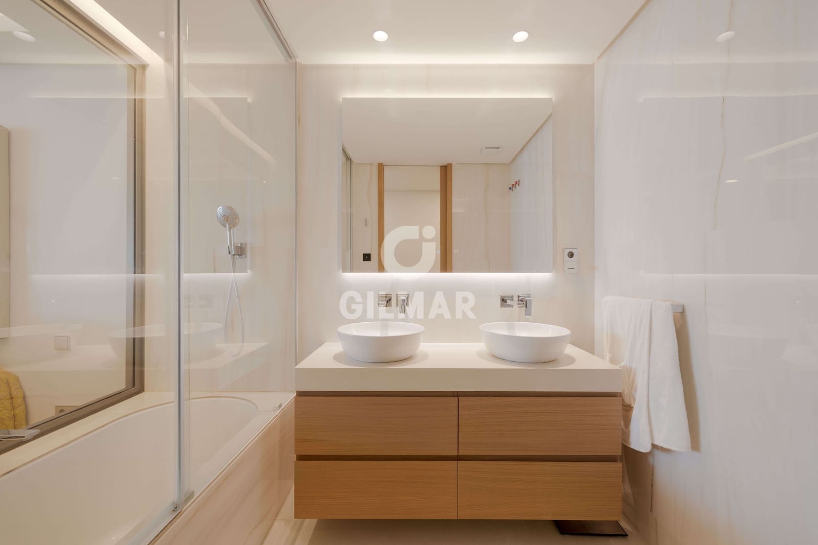 3 slaapkamer Flat te koop in Malaga stad met zwembad garage - € 2.100.000 (Ref: 9412854)