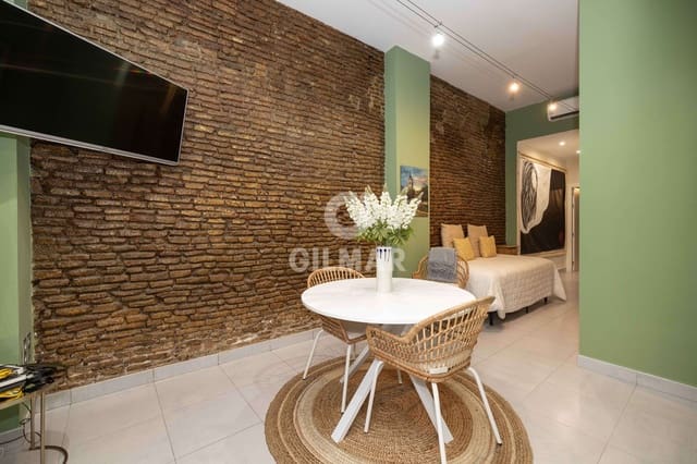 4 soverom Villa til salgs i Lagunillas, Málaga by med garasje - € 670 000 (Ref: 9412855)