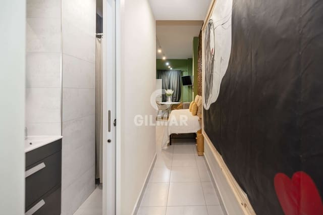 4 soverom Villa til salgs i Lagunillas, Málaga by med garasje - € 670 000 (Ref: 9412855)