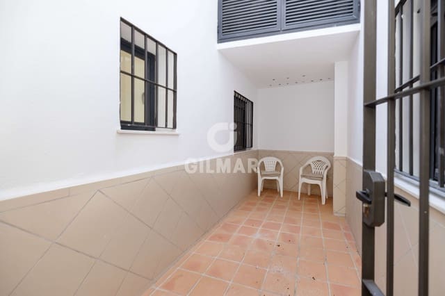 4 soverom Villa til salgs i Lagunillas, Málaga by med garasje - € 670 000 (Ref: 9412855)