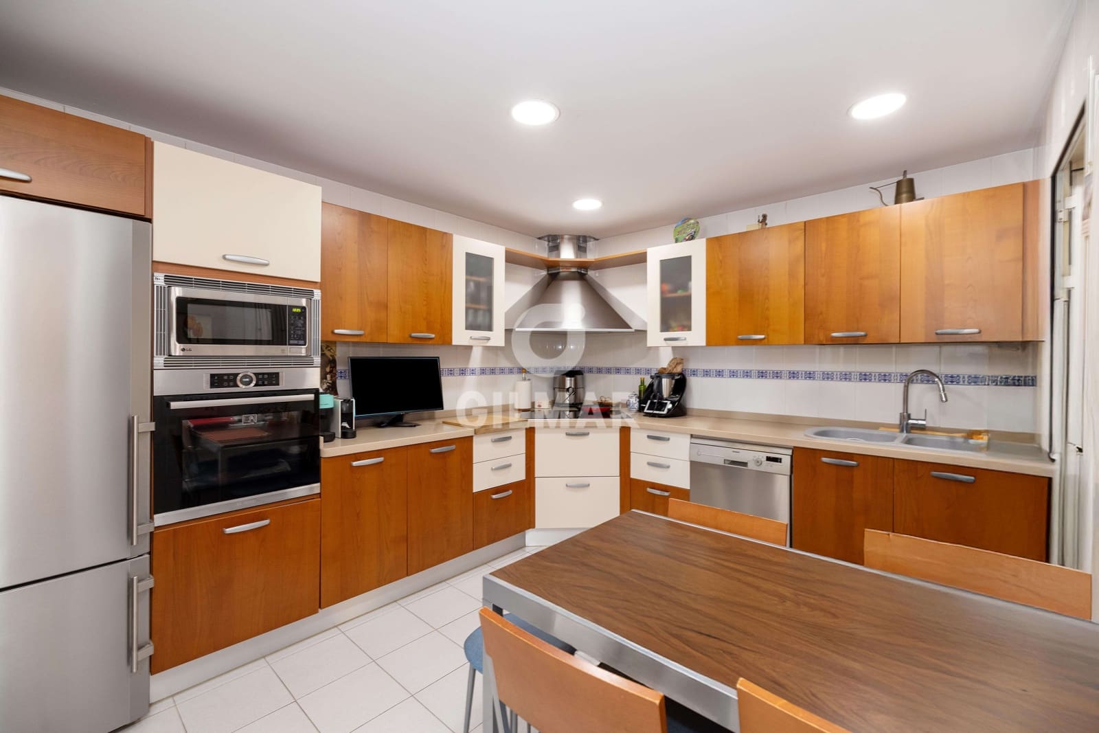 4 slaapkamer Flat te koop in Malaga stad met zwembad garage - € 1.990.000 (Ref: 9412857)