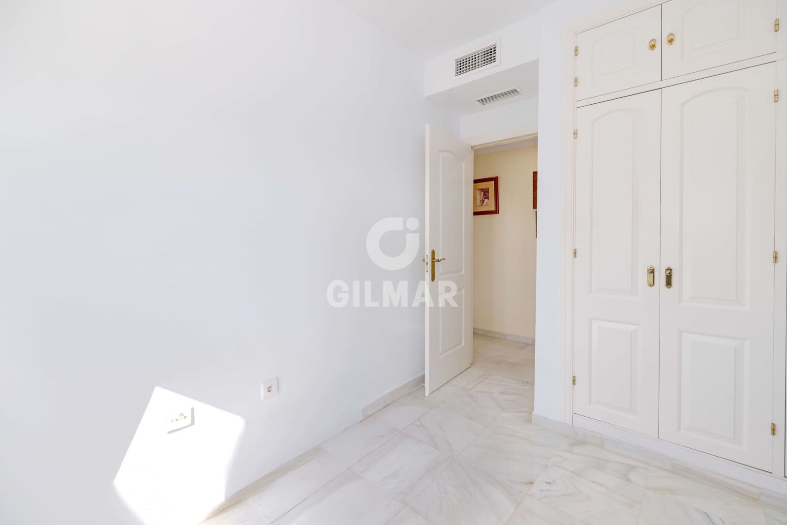4 slaapkamer Flat te koop in Malaga stad met zwembad garage - € 1.990.000 (Ref: 9412857)