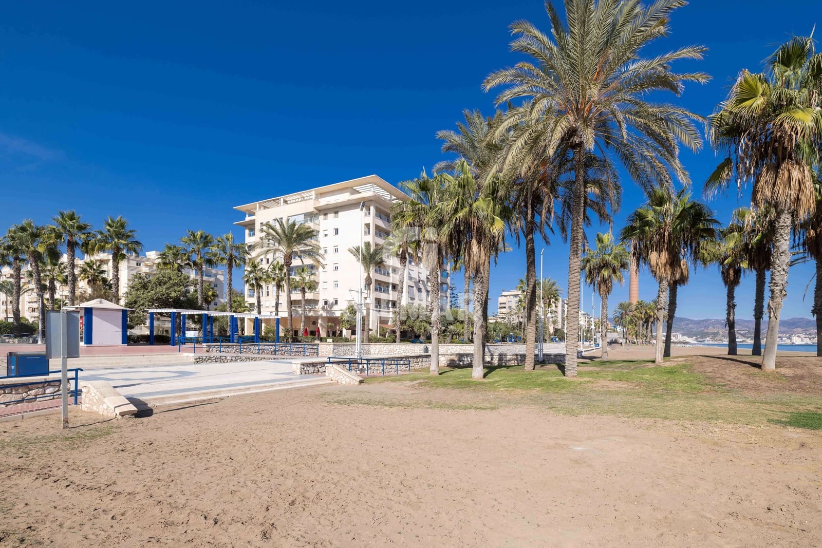 4 slaapkamer Flat te koop in Malaga stad met zwembad garage - € 1.990.000 (Ref: 9412857)