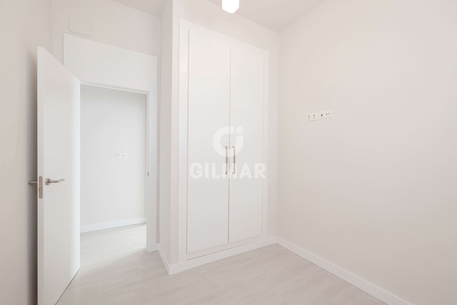 3 slaapkamer Flat te koop in Malaga stad - € 283.000 (Ref: 9413003)