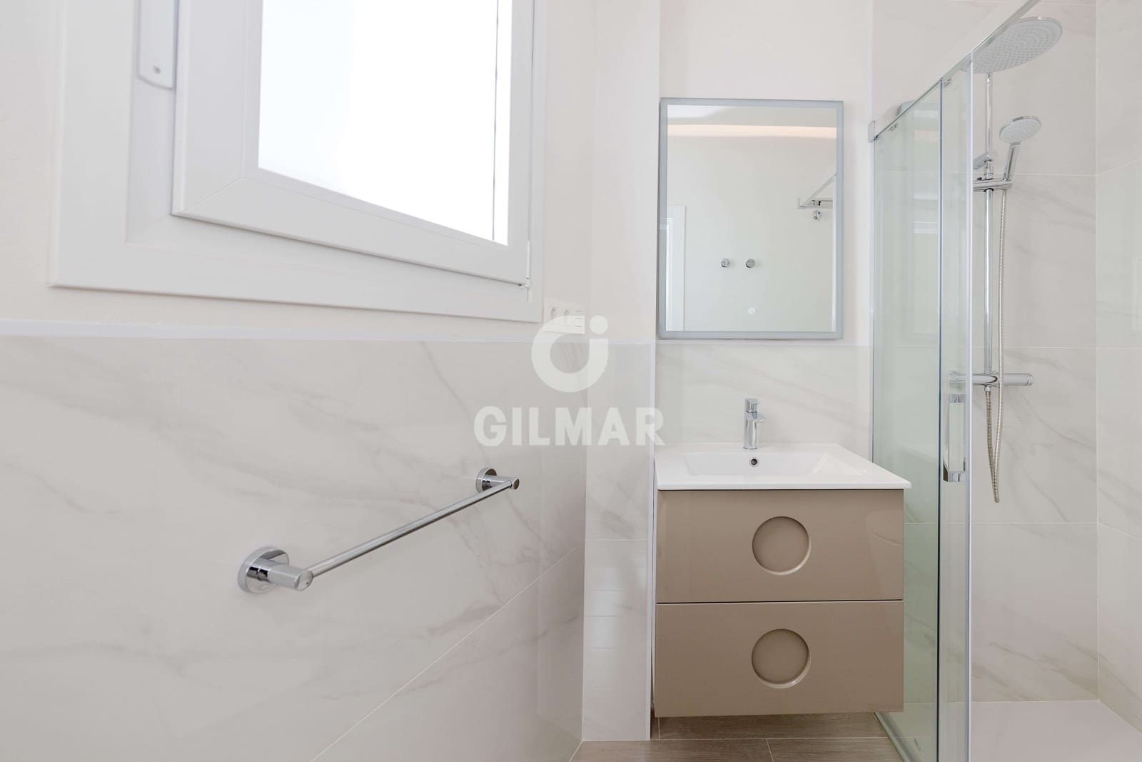 3 slaapkamer Flat te koop in Malaga stad - € 283.000 (Ref: 9413003)