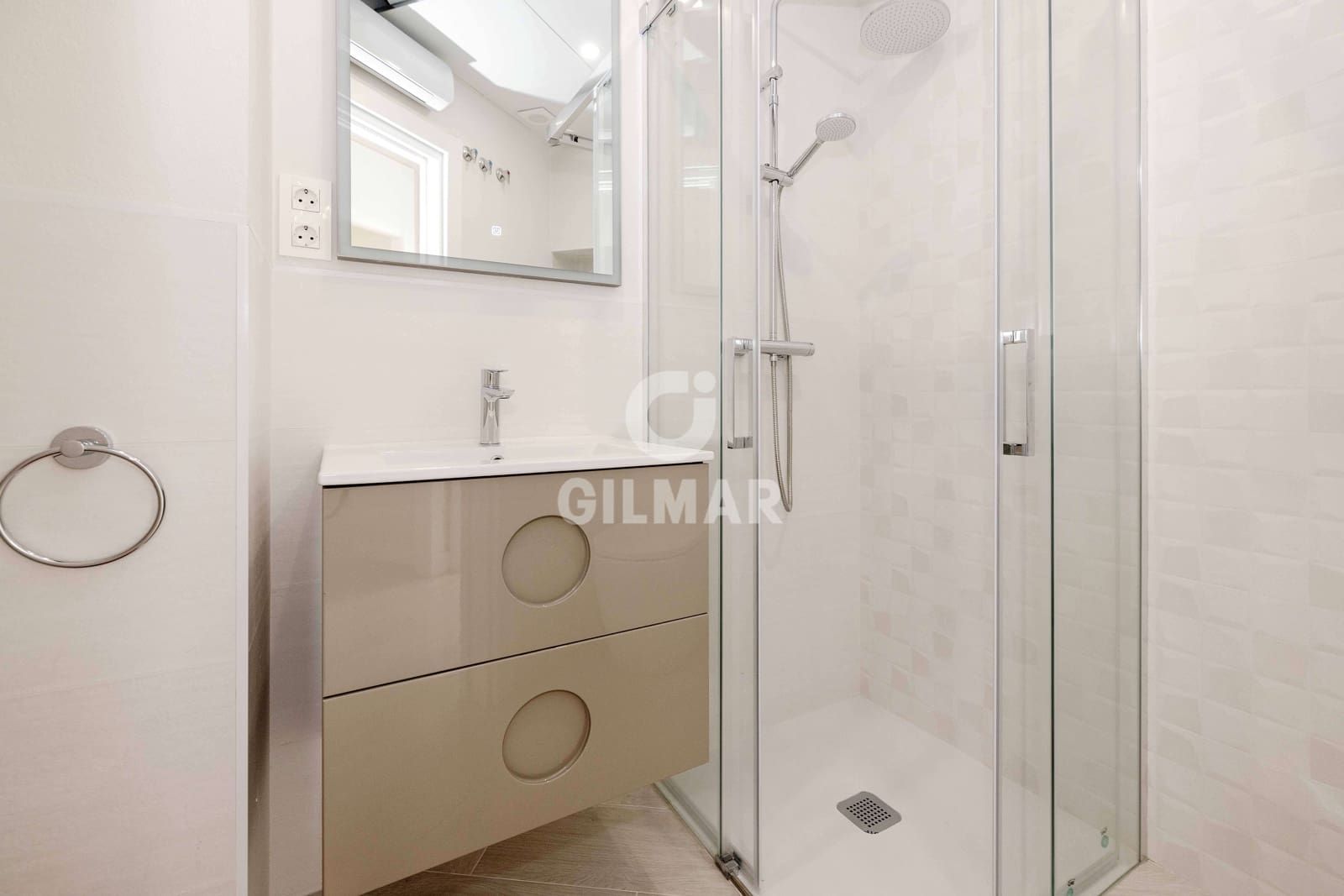 3 slaapkamer Flat te koop in Malaga stad - € 283.000 (Ref: 9413003)