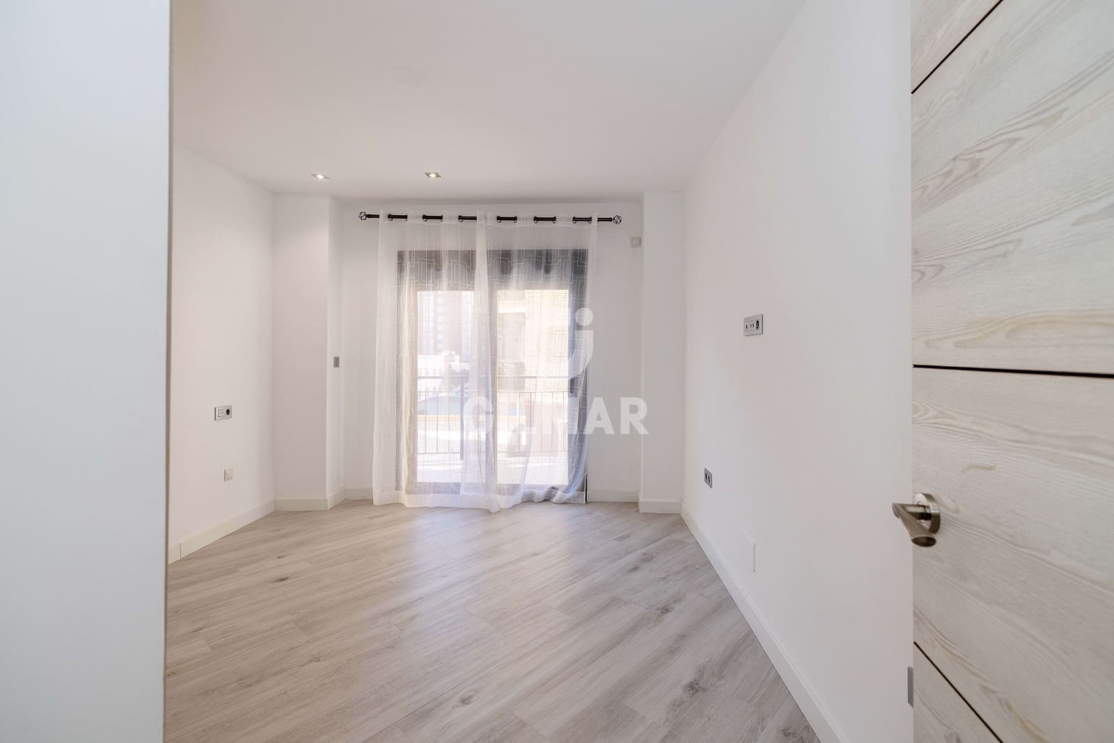 3 bedroom Flat for sale in Malaga city with garage - € 830,000 (Ref: 9413004)