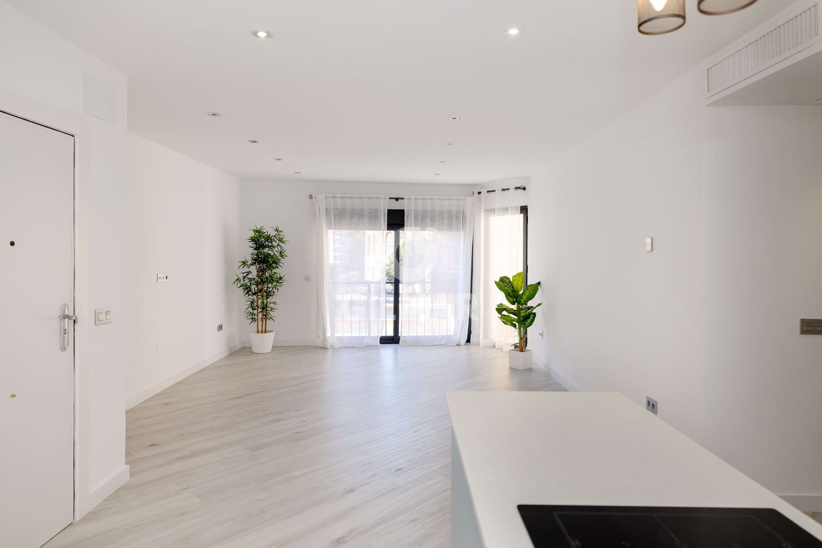 3 bedroom Flat for sale in Malaga city with garage - € 830,000 (Ref: 9413004)