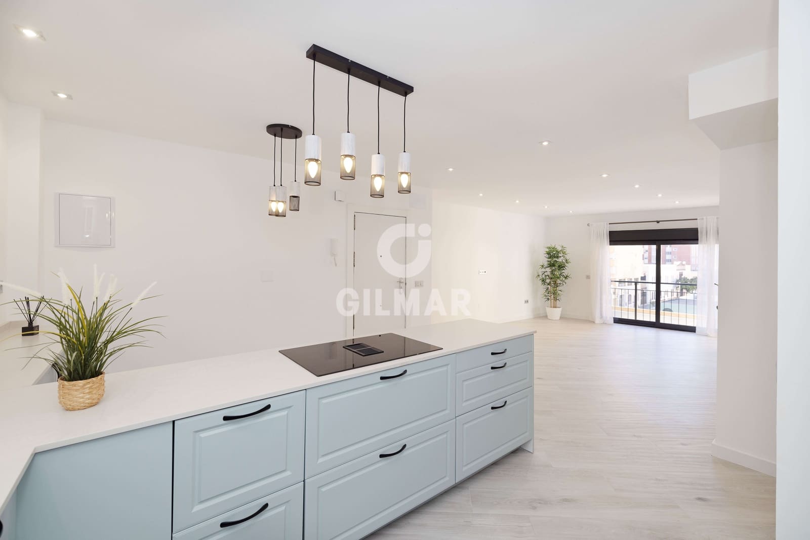 3 bedroom Flat for sale in Malaga city with garage - € 830,000 (Ref: 9413004)