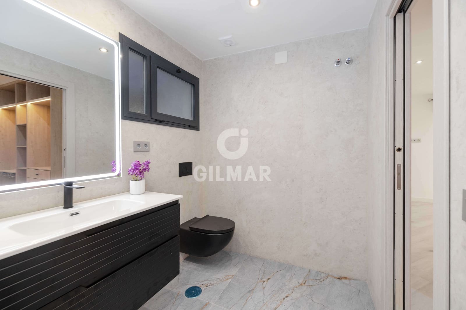 3 bedroom Flat for sale in Malaga city with garage - € 830,000 (Ref: 9413004)