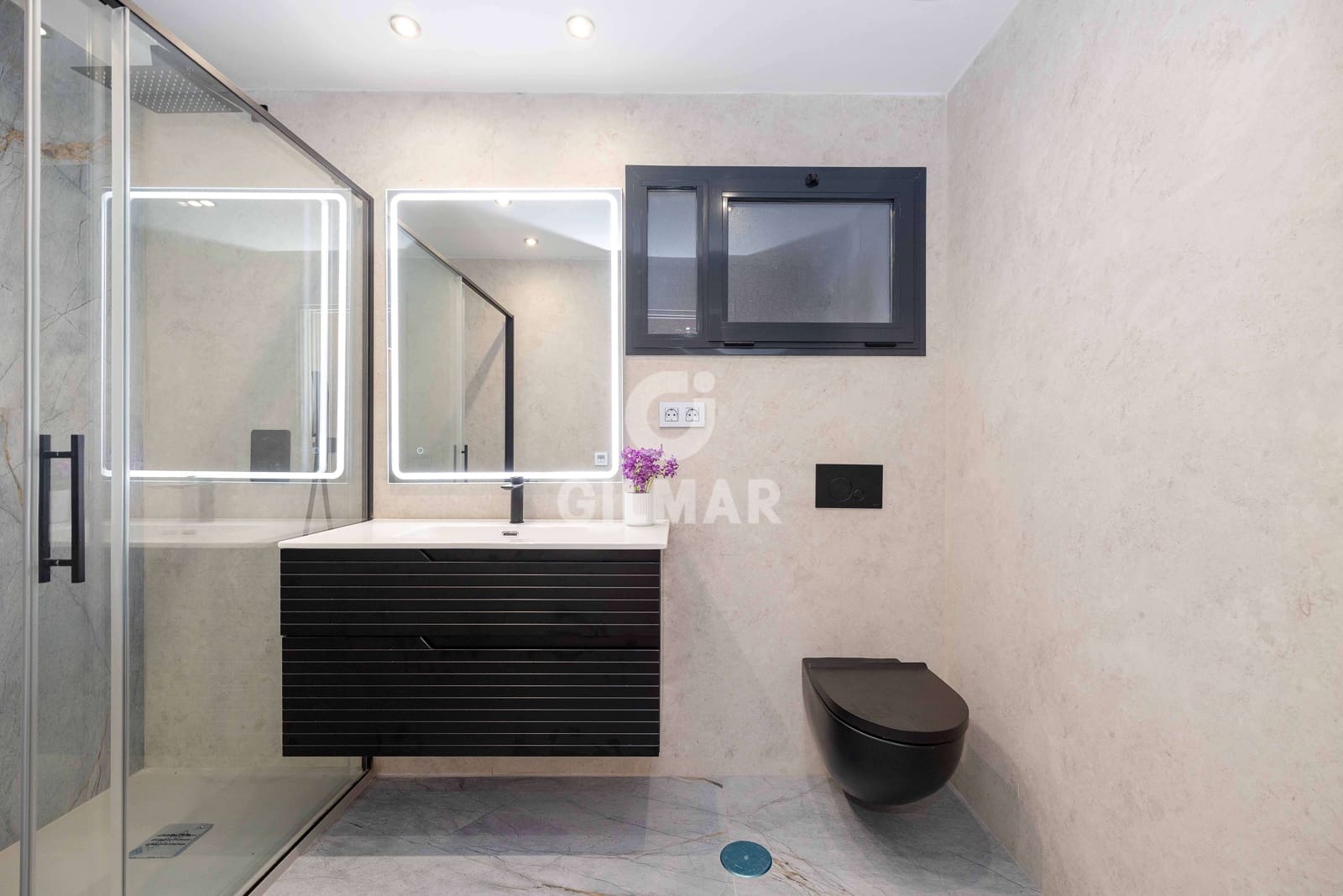 3 bedroom Flat for sale in Malaga city with garage - € 830,000 (Ref: 9413004)