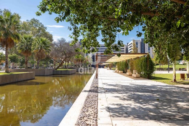 2 soveværelse Lejlighed til salg i El Molinillo, Málaga by med swimmingpool garage - € 449.000 (Ref: 9414820)