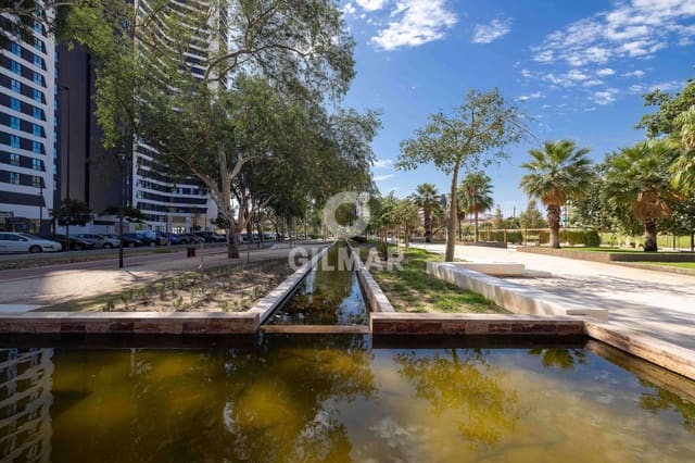 2 soveværelse Lejlighed til salg i El Molinillo, Málaga by med swimmingpool garage - € 449.000 (Ref: 9414820)