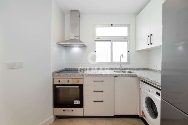 3 slaapkamer Flat te koop in Parque Victoria Eugenia, Málaga stad - € 290.000 (Ref: 9414823)