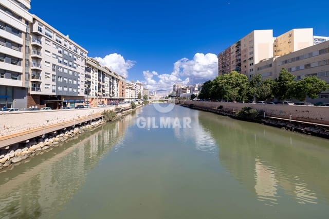 1 soveværelse Lejlighed til salg i Perchel Sur, Málaga by med garage - € 320.000 (Ref: 9414825)