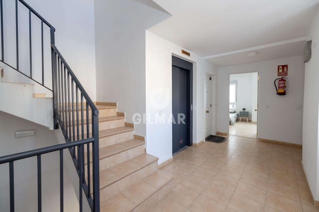 1 bedroom Studio for sale in La Trinidad, Málaga city with garage - € 190,000 (Ref: 9414826)