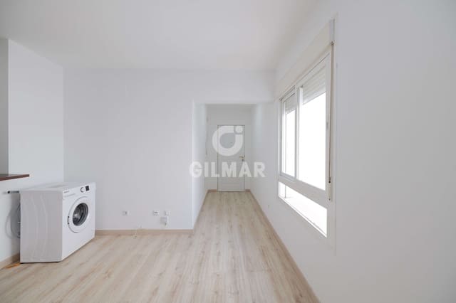 1 quarto Apartamento para venda em Arroyo de los Angeles, Málaga cidade com garagem - 215 000 € (Ref: 9414827)