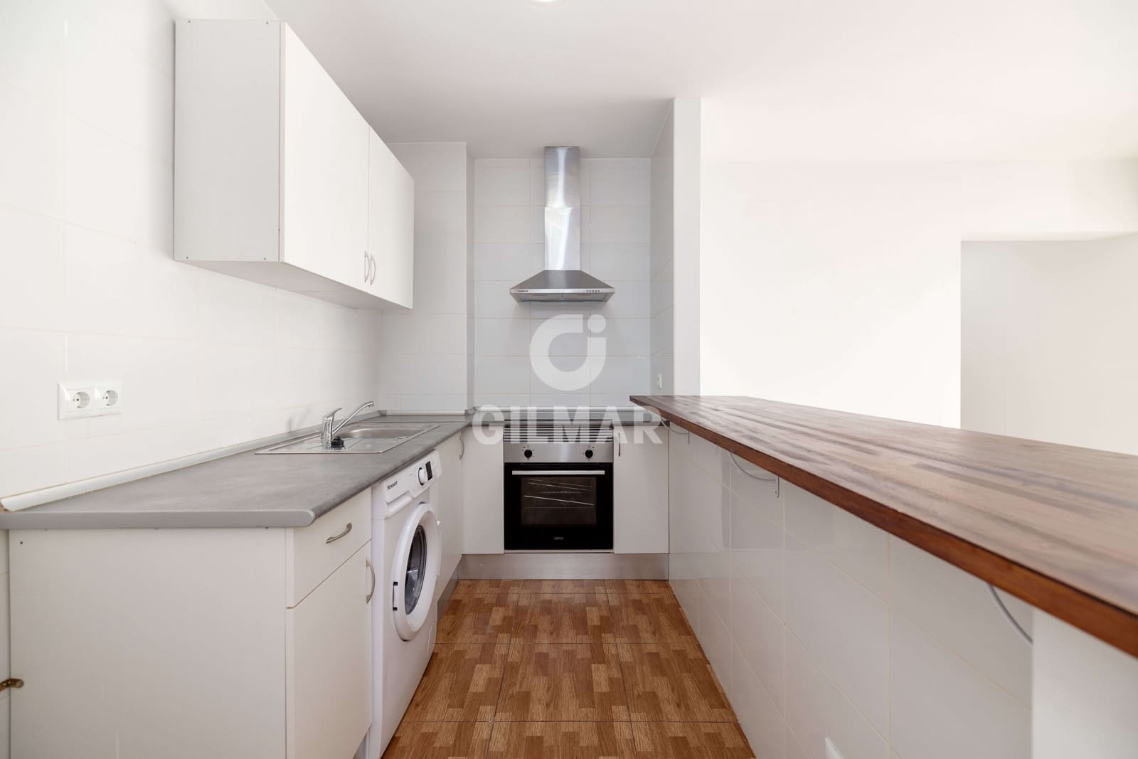 1 soverom Leilighet til salgs i Malaga by med garasje - € 215 000 (Ref: 9414827)