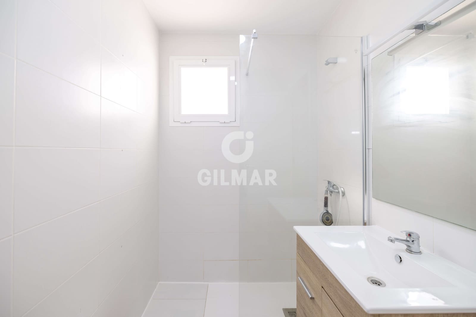 2 soverom Penthouse til salgs i Malaga by med garasje - € 380 000 (Ref: 9414828)