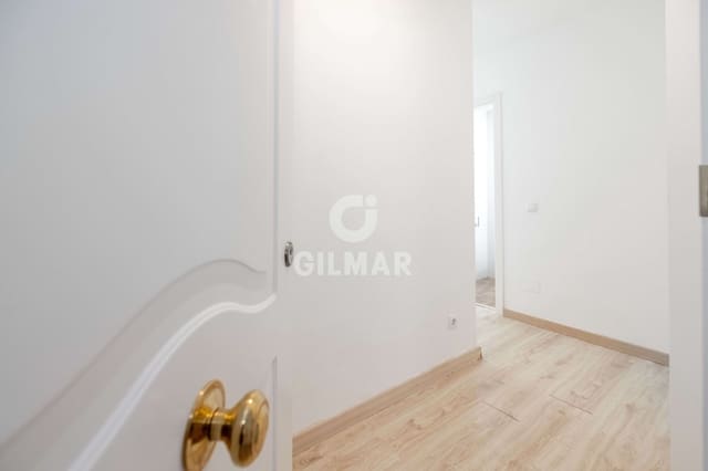 2 slaapkamer Penthouse te koop in Victoria Eugenia, Málaga stad met garage - € 380.000 (Ref: 9414828)