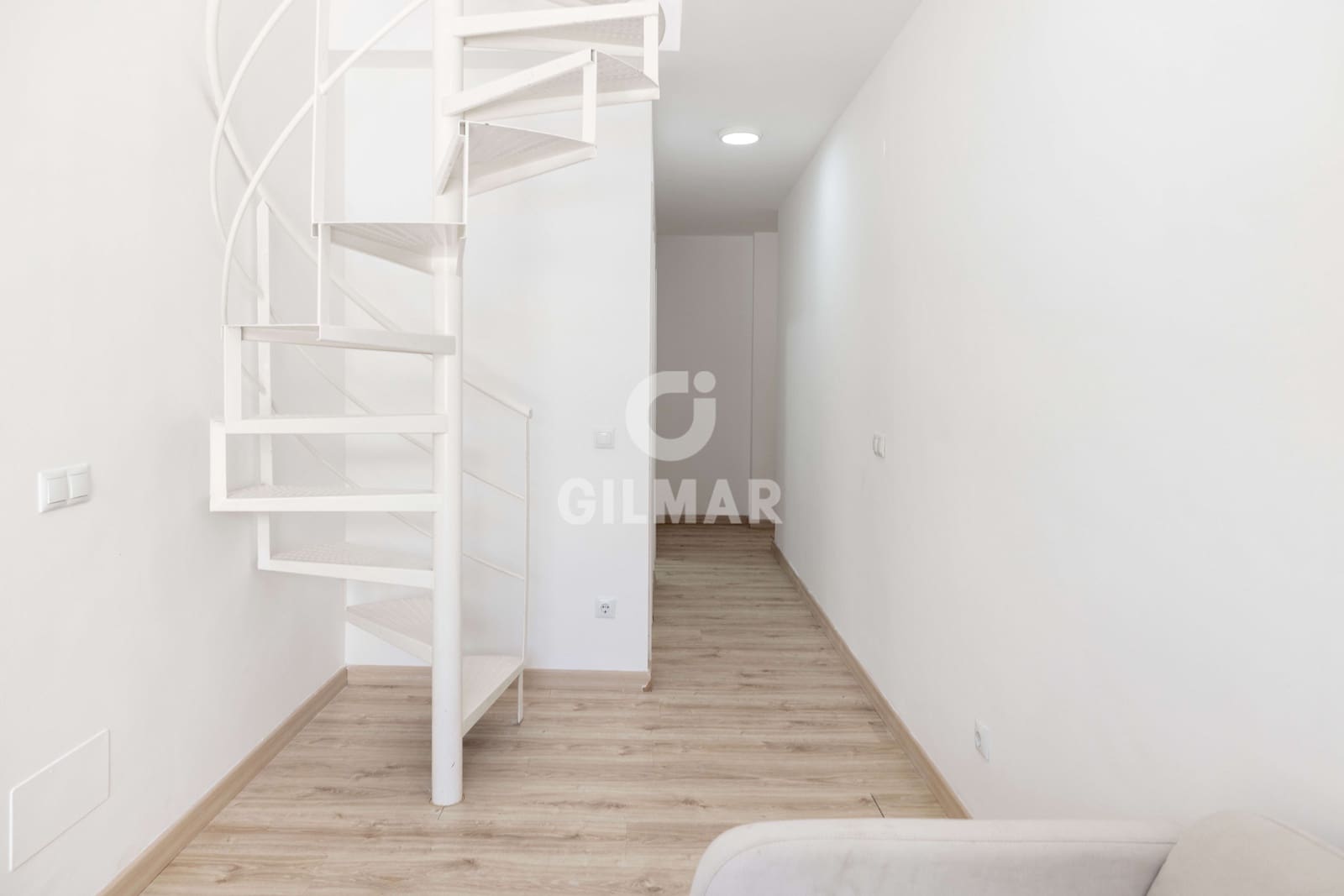 2 soverom Penthouse til salgs i Malaga by med garasje - € 380 000 (Ref: 9414828)