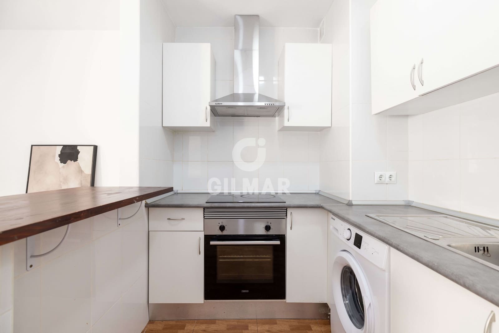 2 soverom Penthouse til salgs i Malaga by med garasje - € 380 000 (Ref: 9414828)