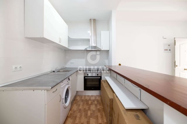 1 slaapkamer Flat te koop in Arroyo de los Angeles, Málaga stad met garage - € 205.000 (Ref: 9414830)