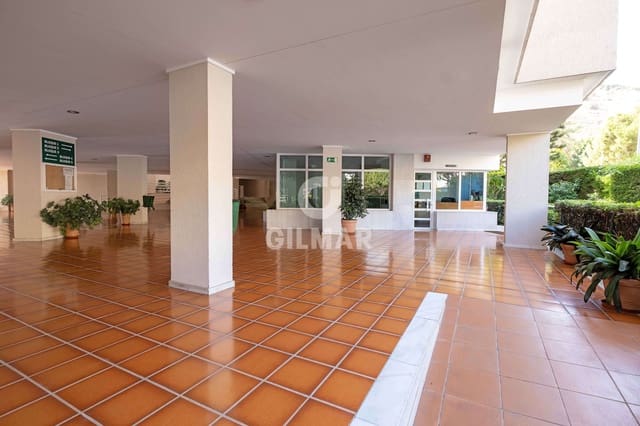 4 soveværelse Lejlighed til salg i El Limonar, Málaga by med garage - € 695.000 (Ref: 9414831)