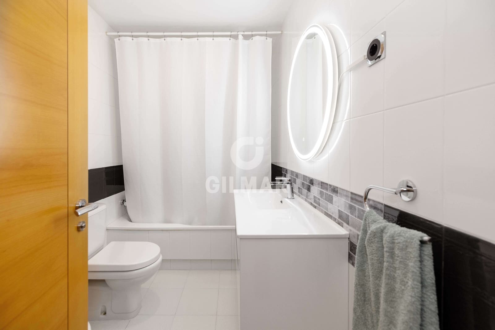 4 soveværelse Lejlighed til salg i Malaga by med garage - € 695.000 (Ref: 9414831)