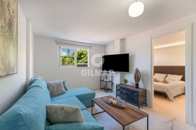 Piso de 2 habitaciones en Los Cristianos, Arona en venta con piscina - 289.000 € (Ref: 9415058)