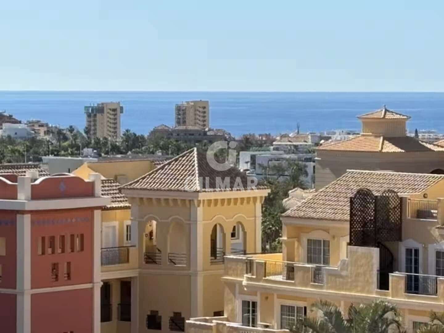 Piso de 2 habitaciones en Los Cristianos en venta con piscina - 289.000 € (Ref: 9415058)