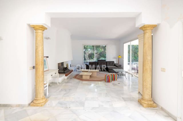 4 sypialnia Willa na sprzedaż w El Paraiso, Estepona - 1 850 000 € (Ref: 9424026)