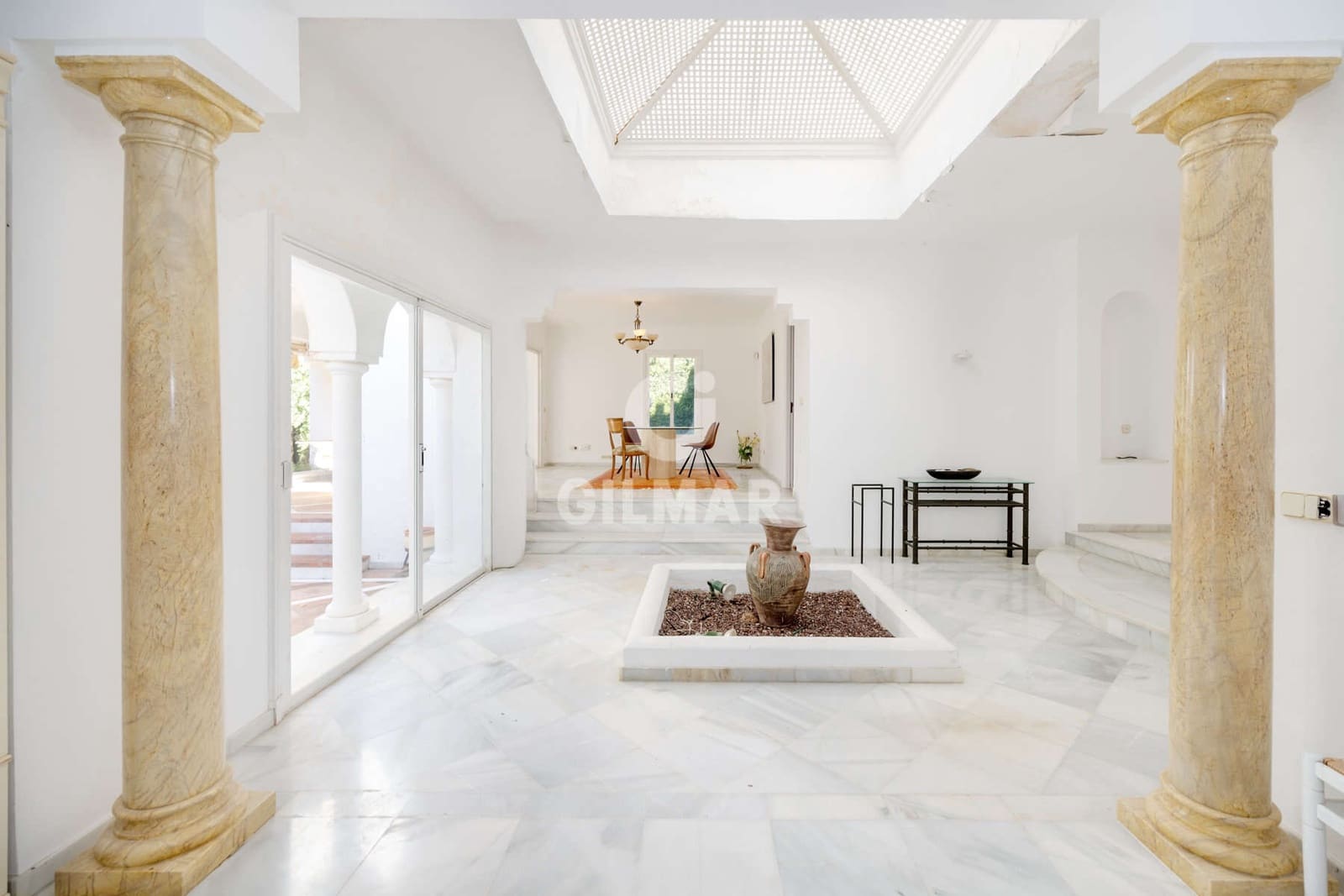 4 sypialnia Willa na sprzedaż w El Paraiso - 1 850 000 € (Ref: 9424026)