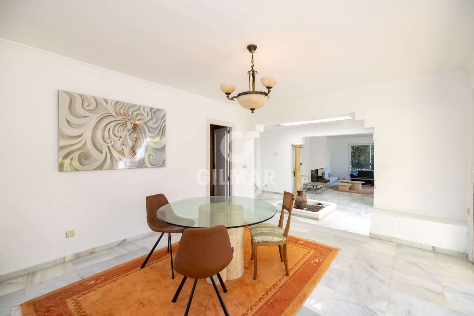 4 sypialnia Willa na sprzedaż w El Paraiso - 1 850 000 € (Ref: 9424026)