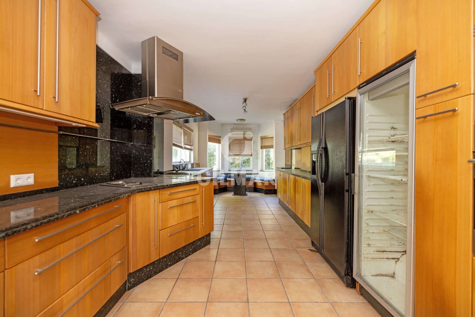 4 sypialnia Willa na sprzedaż w El Paraiso - 1 850 000 € (Ref: 9424026)