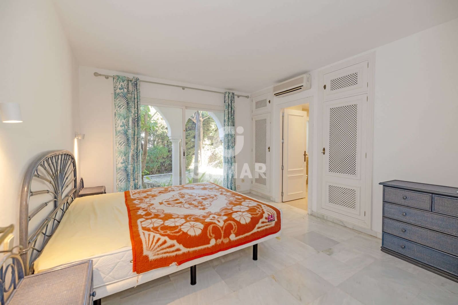 4 sypialnia Willa na sprzedaż w El Paraiso - 1 850 000 € (Ref: 9424026)