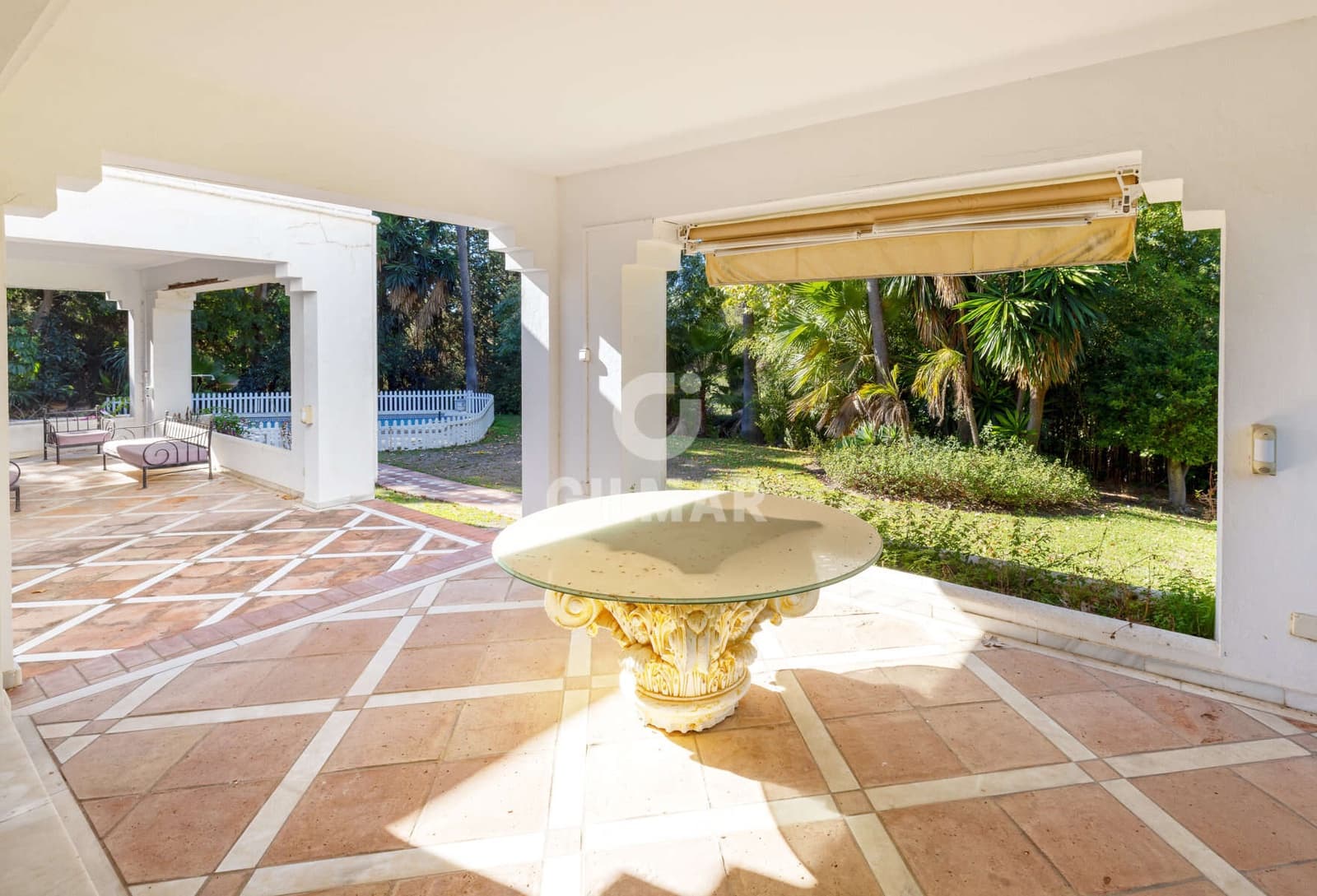 4 sypialnia Willa na sprzedaż w El Paraiso - 1 850 000 € (Ref: 9424026)