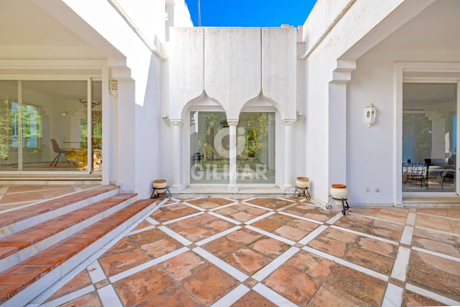 4 sypialnia Willa na sprzedaż w El Paraiso - 1 850 000 € (Ref: 9424026)