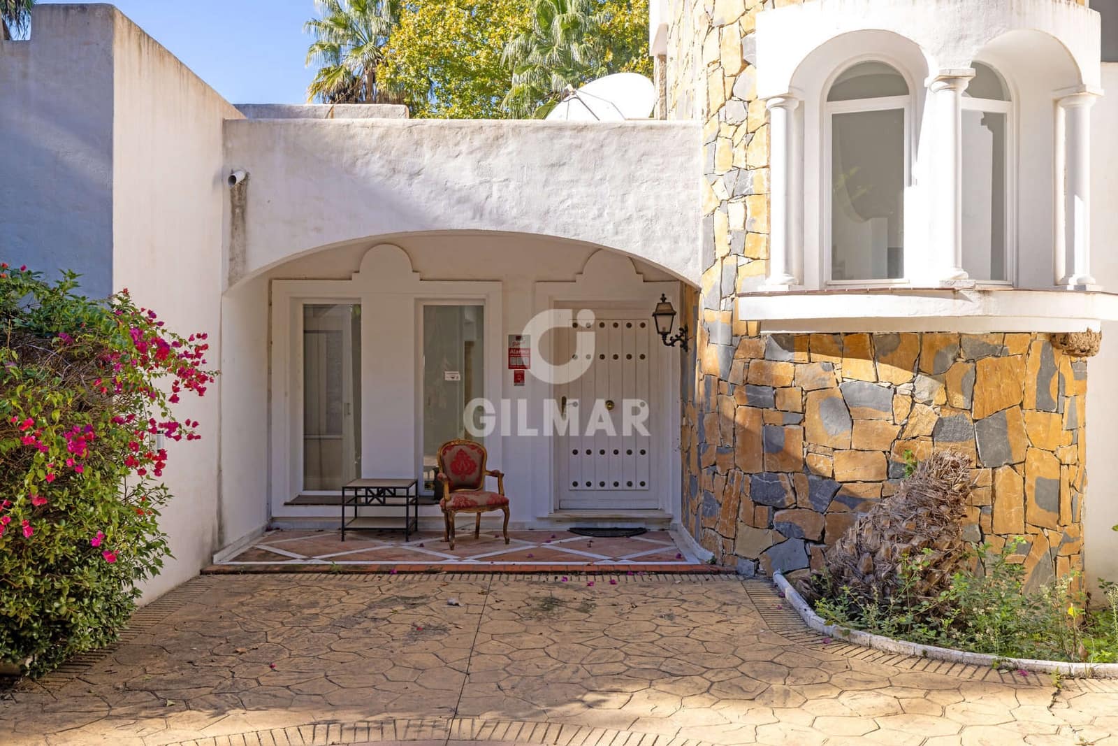 4 sypialnia Willa na sprzedaż w El Paraiso - 1 850 000 € (Ref: 9424026)