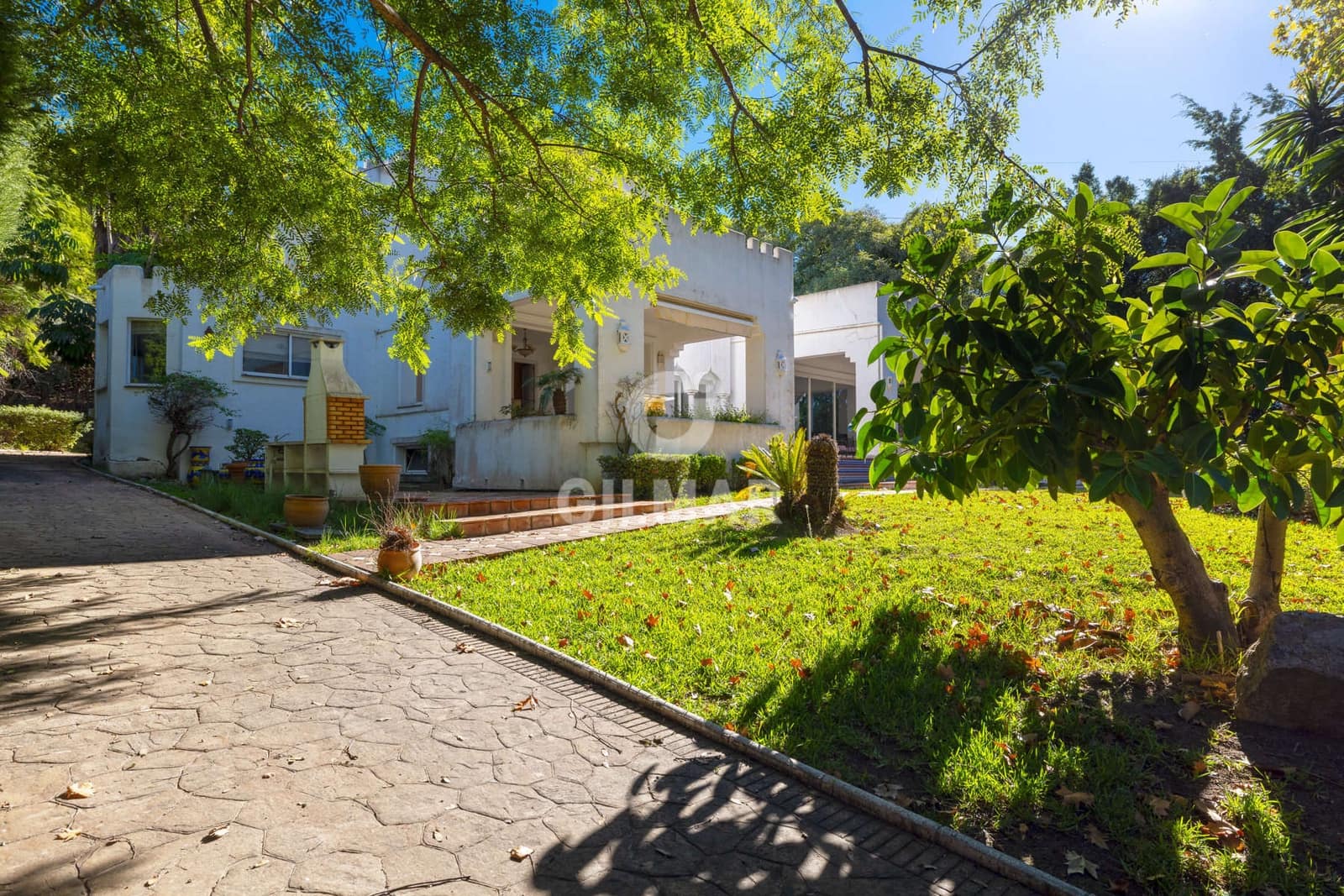 4 sypialnia Willa na sprzedaż w El Paraiso - 1 850 000 € (Ref: 9424026)